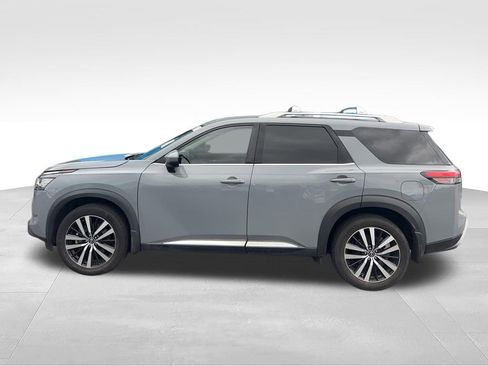 Used 2023 Nissan Pathfinder Platinum FWD image 36