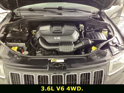 Used 2014 Jeep Grand Cherokee Laredo w/ Security & Convenience Group image 11