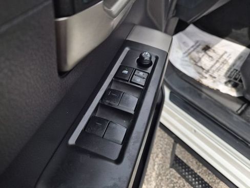 Used 2023 Toyota Tundra SR5 AWD/4WD image 13