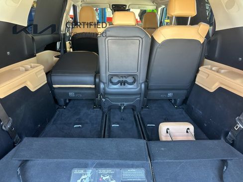 Certified 2024 Kia Carnival EX FWD image 17