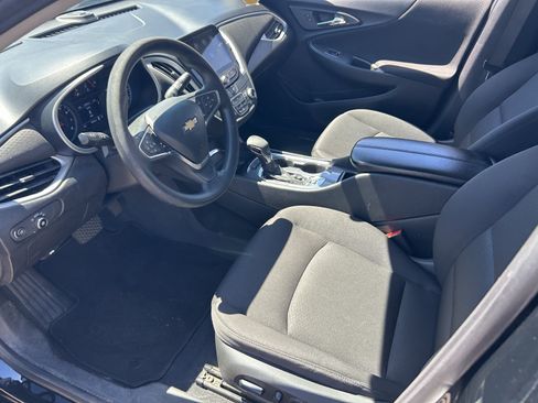 Used 2024 Chevrolet Malibu LT FWD image 12