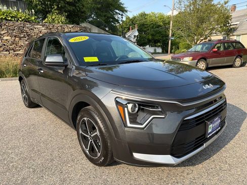 Certified 2023 Kia Niro LX FWD image 9