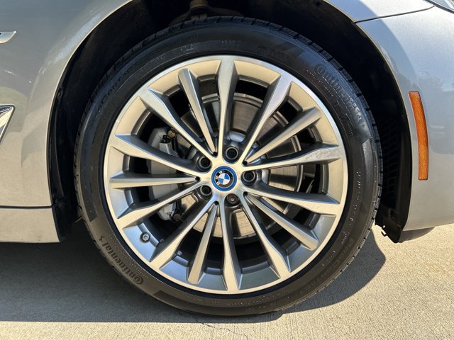 Certified 2023 BMW 530e xDrive w/ Premium Package AWD/4WD image 27