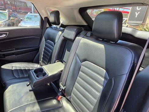 Used 2016 Ford Edge SEL w/ Equipment Group 201A FWD image 25