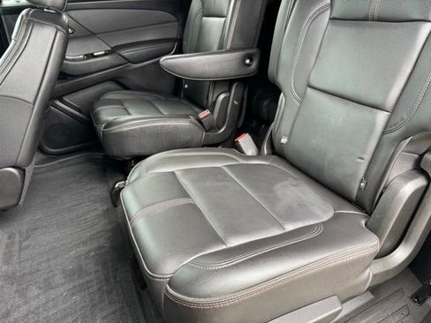 Used 2023 Chevrolet Traverse RS w/ LPO, Floor Liner Package AWD/4WD image 7