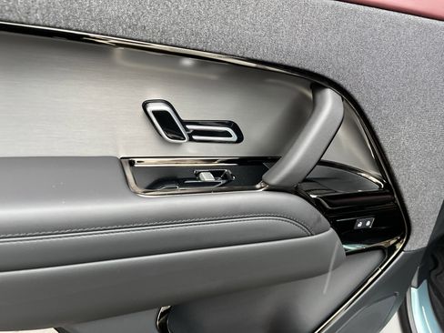 Certified 2026 Land Rover Range Rover Sport Dynamic SE image 28