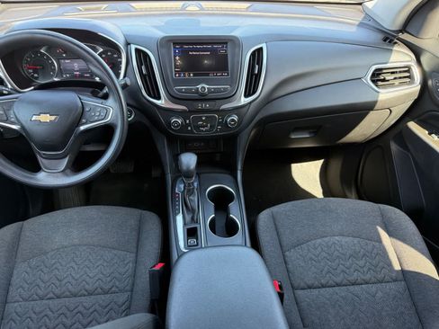 Used 2023 Chevrolet Equinox LT FWD image 9