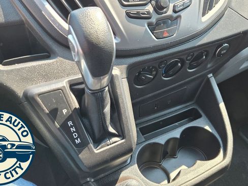 Used 2017 Ford Transit 350 XLT RWD image 18