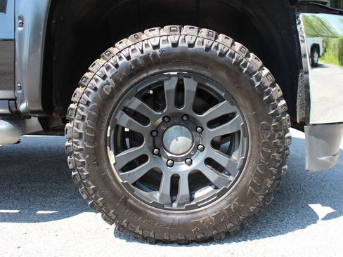 Used 2015 GMC Sierra 2500 SLE AWD/4WD image 31