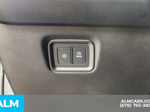 Used 2024 Porsche Cayenne S image 33