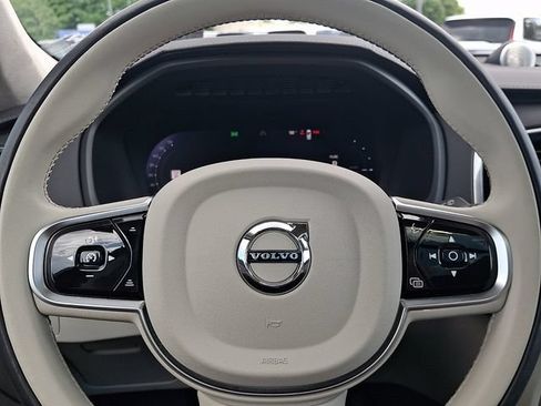 Used 2025 Volvo XC90 T8 Ultra w/ Lounge Package AWD/4WD image 20