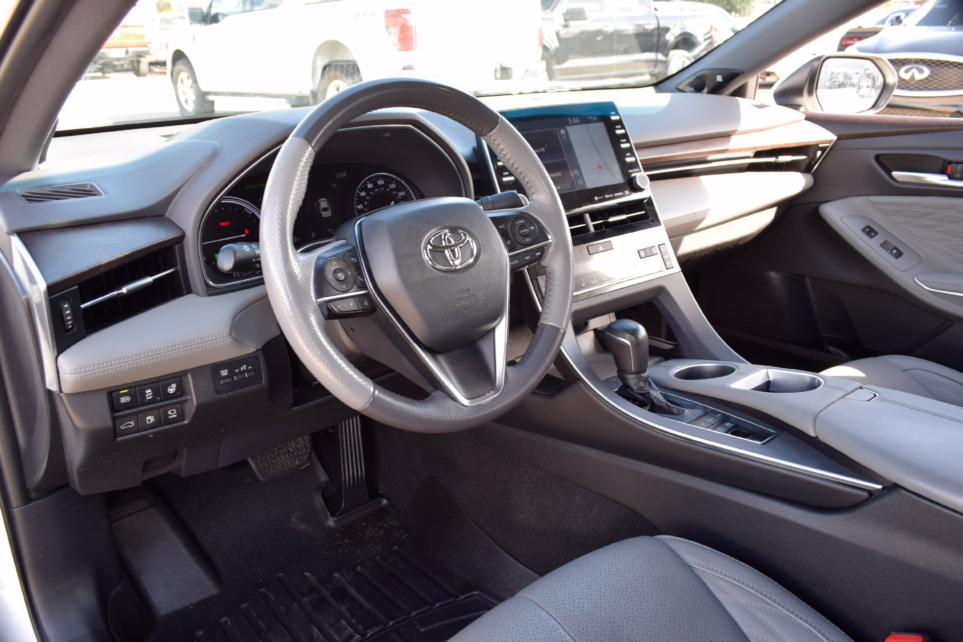 Used 2021 Toyota Avalon Limited w/ Advanced Safety Package FWD image 15