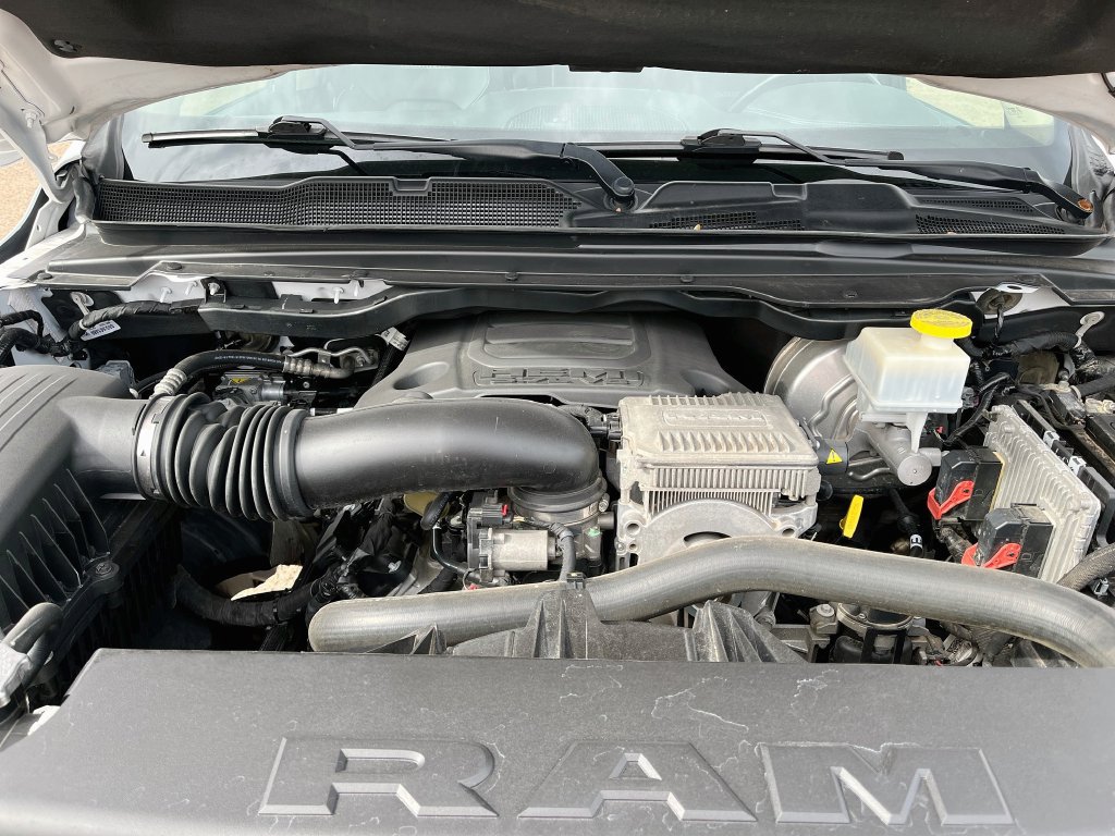 Used 2021 RAM 1500 Laramie w/ Off Road Group AWD/4WD image 29
