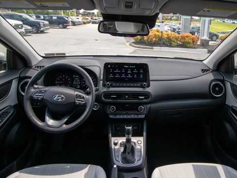 Certified 2023 Hyundai Kona SEL w/ Convenience Package AWD/4WD image 19