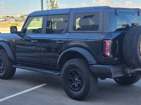 Certified 2024 Ford Bronco Wildtrak AWD/4WD image 3