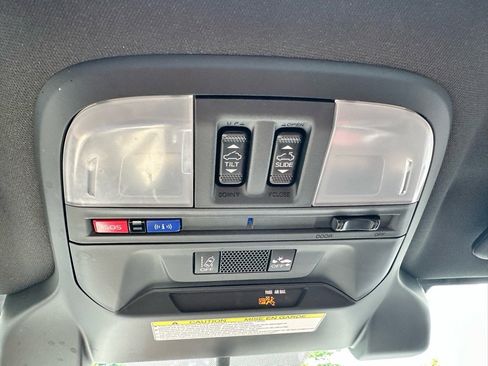 Used 2020 Subaru Impreza 2.0i Sport image 26