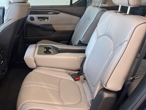 Used 2023 Honda Pilot Elite image 43