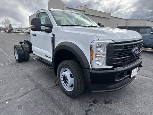 New 2026 Ford F550 4x4 Regular Cab Super Duty w/ Snow Plow Prep Package image 3