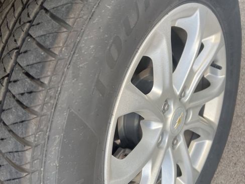 Used 2018 Chevrolet Equinox LS image 14