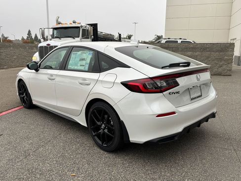 New 2025 Honda Civic Sport image 7