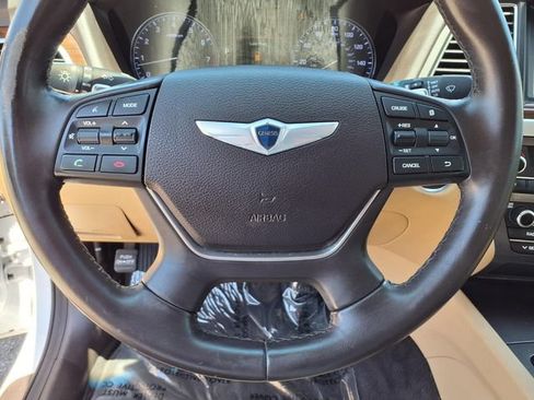 Used 2015 Hyundai Genesis 3.8 RWD image 20