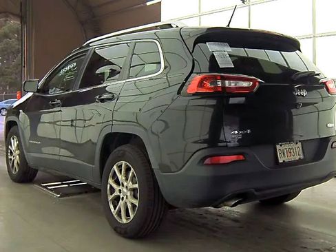 Used 2015 Jeep Cherokee Latitude image 6
