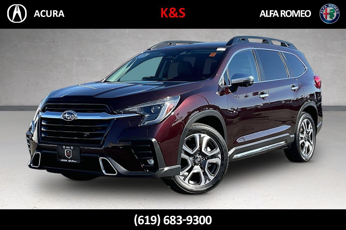 Used 2023 Subaru Ascent Touring AWD/4WD image 1