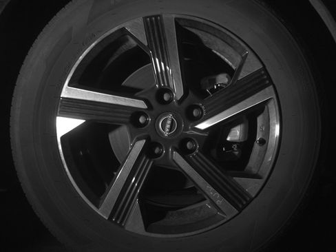 Used 2025 Nissan Sentra SV FWD image 13