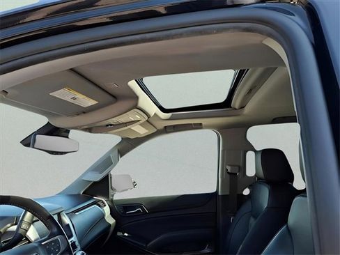 Used 2020 GMC Yukon SLT w/ Premium Edition image 13