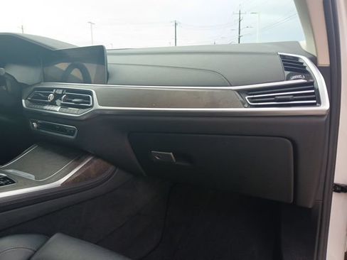 Used 2020 BMW X7 xDrive40i w/ Premium Package AWD/4WD image 16