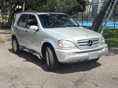 Used 2004 Mercedes-Benz ML 350 4MATIC w/ Sunroof Pkg image 6