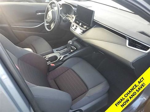 Used 2025 Toyota Corolla SE FWD image 22