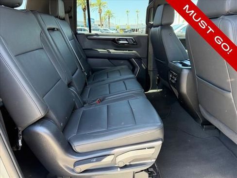 Certified 2025 Chevrolet Suburban LT AWD/4WD image 10