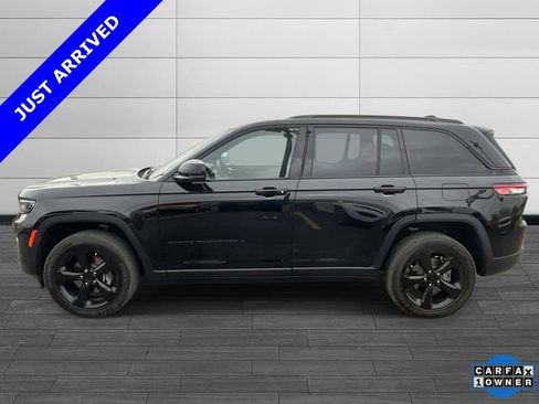 Certified 2023 Jeep Grand Cherokee Altitude image 6