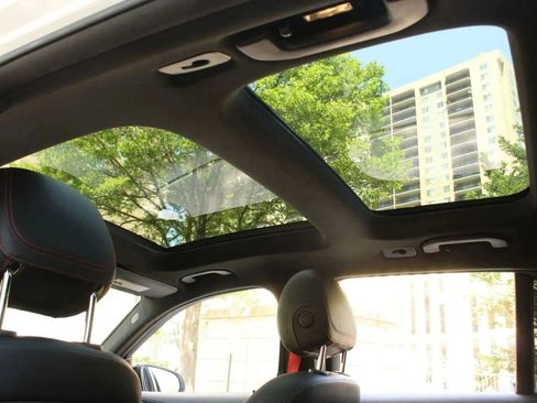 Used 2019 Mercedes-Benz GLC 43 AMG 4MATIC image 25