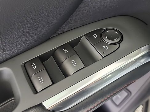 New 2026 Chevrolet Traverse Z71 w/ Driver Confidence Package image 43