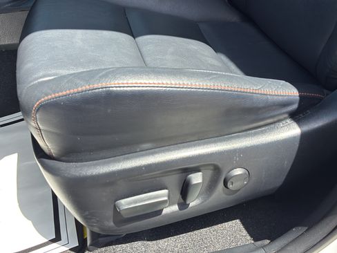 Used 2018 Toyota RAV4 SE w/ Power Extra Value Package FWD image 23
