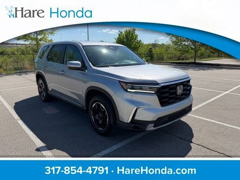 Certified 2025 Honda Pilot EX-L image 1
