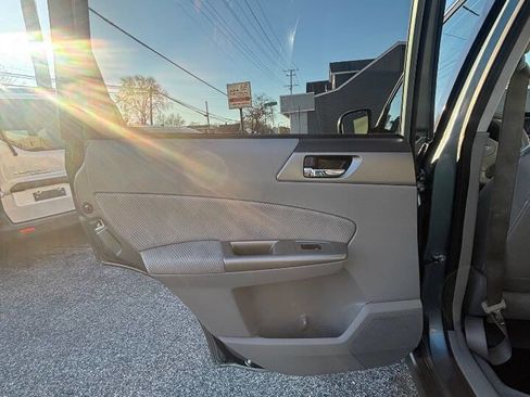 Used 2010 Subaru Forester 2.5X Premium w/ Popular Equipment Group 1A image 9