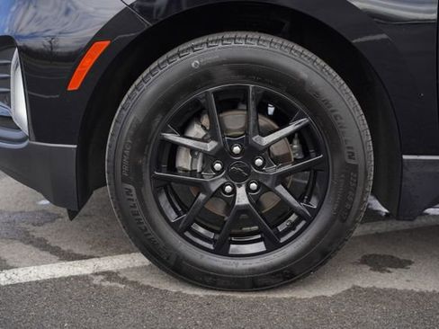 Used 2023 Chevrolet Equinox LT image 11