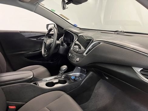 Used 2023 Chevrolet Malibu LT image 11