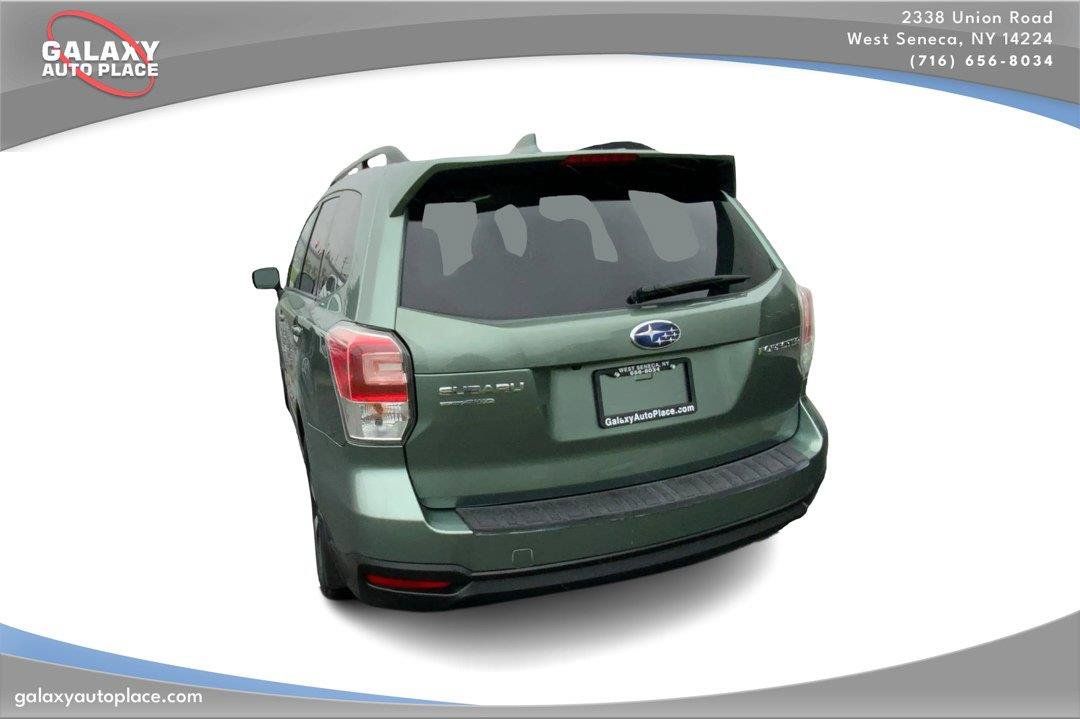 Used 2018 Subaru Forester 2.5i Premium AWD/4WD image 7