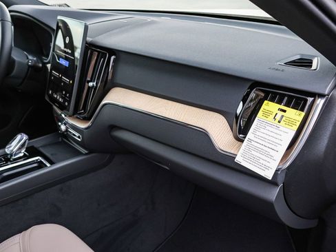 New 2026 Volvo XC60 T8 Plus AWD/4WD image 17