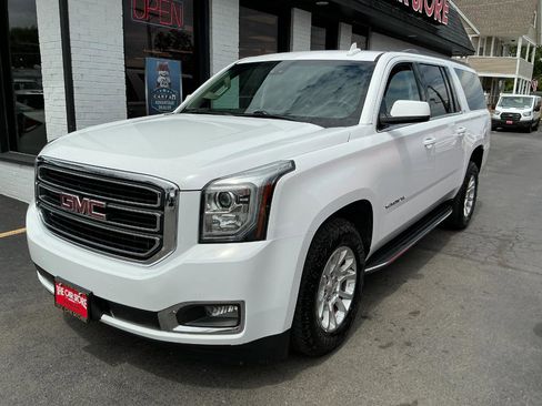 Used 2019 GMC Yukon XL SLT AWD/4WD image 2
