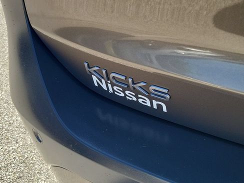 Used 2025 Nissan Kicks S FWD image 9