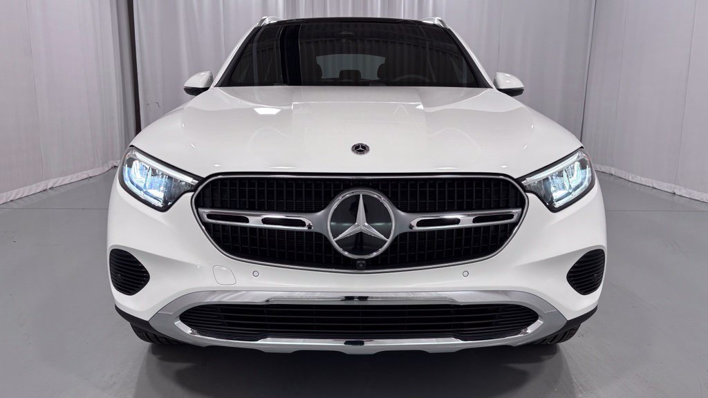 Certified 2025 Mercedes-Benz GLC 300 4MATIC image 3