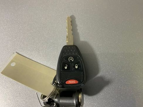 Used 2017 Jeep Compass High Altitude AWD/4WD image 34