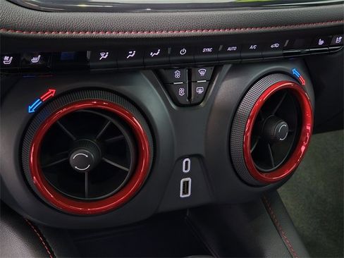 Used 2022 Chevrolet Blazer RS w/ Enhanced Convenience Package image 25