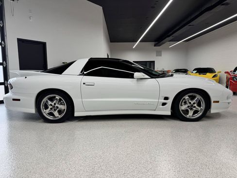 Used 1998 Pontiac Firebird Formula RWD image 17