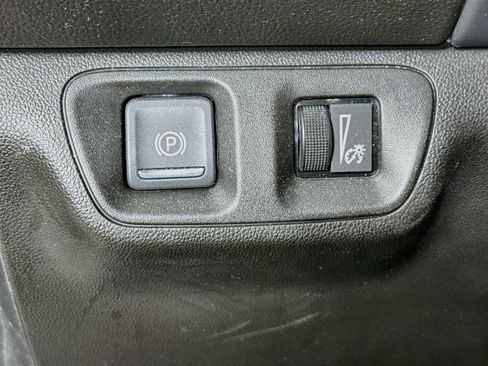 Used 2020 GMC Acadia SLE w/ Driver Convenience Package AWD/4WD image 10